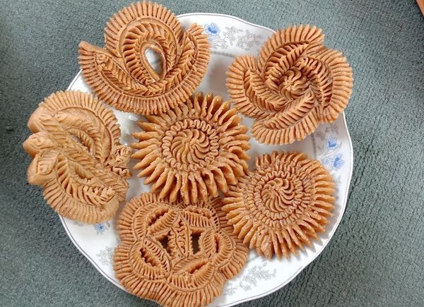 Nokshi Pitha (নকশী পিঠা)